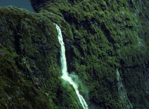 Sutherland Falls (Natural Sciences Image Library of New Zealand, Go13324Rbt